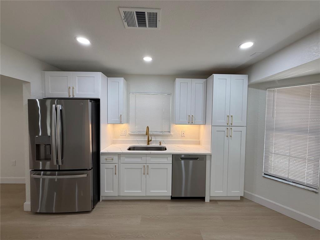6926 ODONIEL LOOP W, LAKELAND, FL — photo 3 of 31