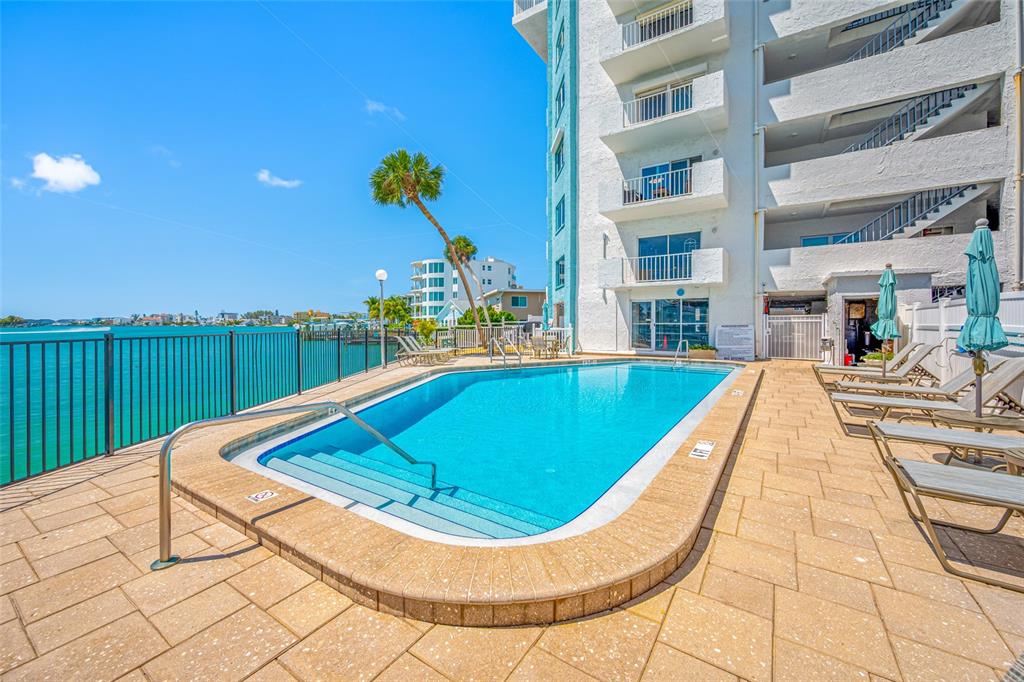 285 107 AVENUE UNIT 306, TREASURE ISLAND, FL — photo 3 of 36