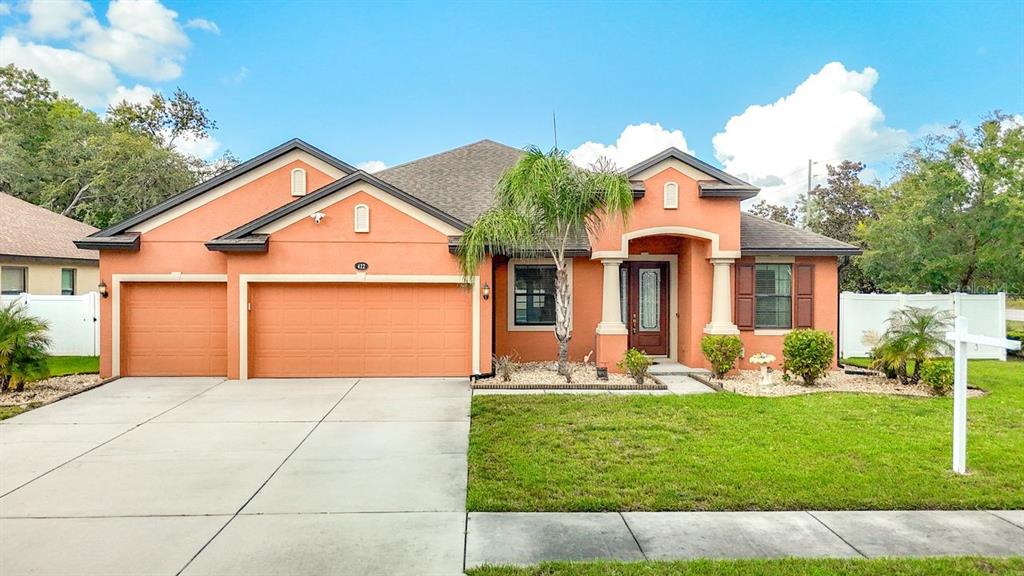 422 CHALLICE DRIVE