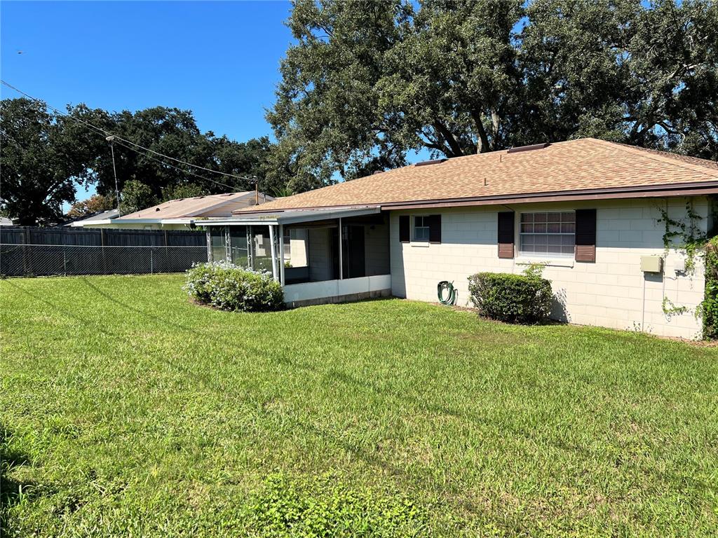 125 WHITTIER LANE, WINTER HAVEN, FL — photo 5 of 33
