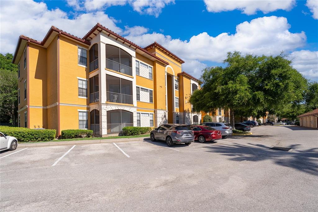 6169 METROWEST BOULEVARD UNIT 307