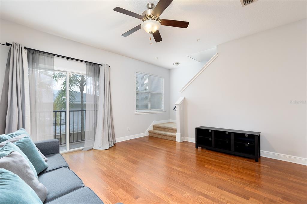 32 W ESTHER STREET UNIT B, ORLANDO, FL — photo 2 of 15