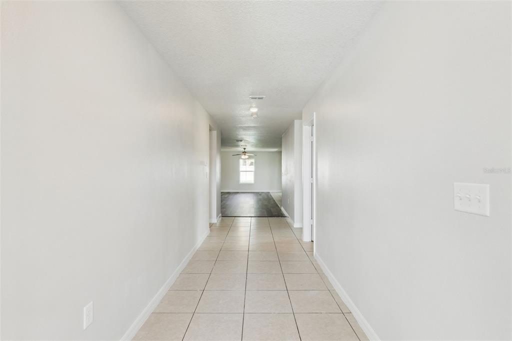 1676 GOPHER TREE STREET, MASCOTTE, FL — photo 4 of 30