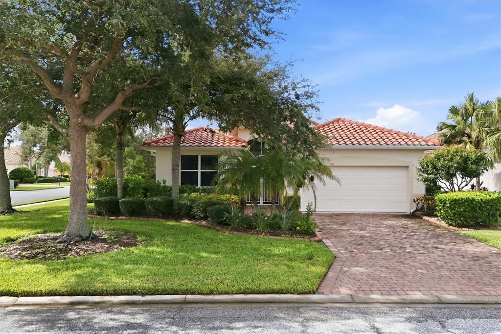 4238 65TH TERRACE E, SARASOTA, FL — photo 3 of 30