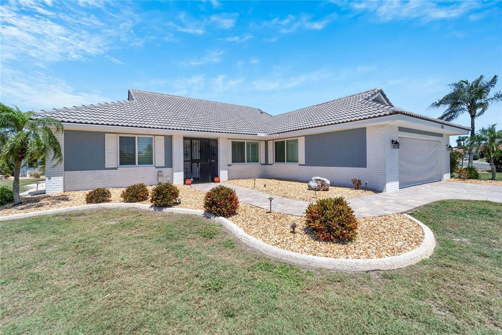 1839 WOLF LAUREL DRIVE, SUN CITY CENTER, FL — photo 3 of 30