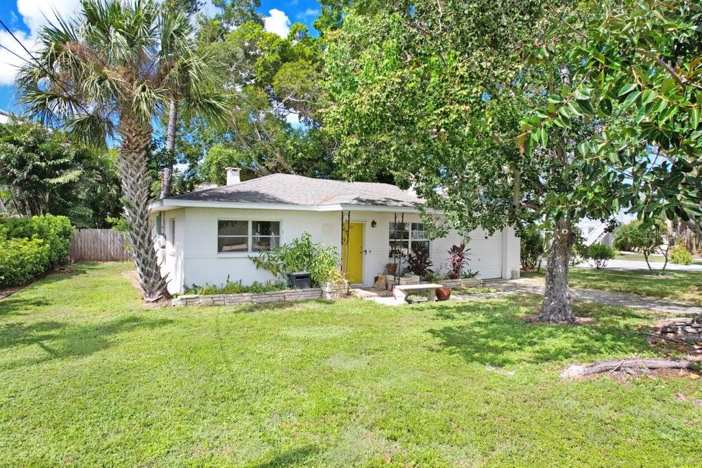 388 12TH AVENUE, INDIAN ROCKS BEACH, FL — photo 2 of 30