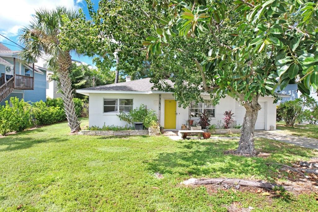 388 12TH AVENUE, INDIAN ROCKS BEACH, FL — photo 5 of 30