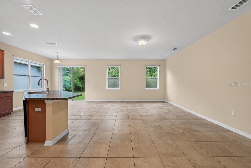 11601 TANGLE STONE DRIVE, GIBSONTON, FL — photo 2 of 30
