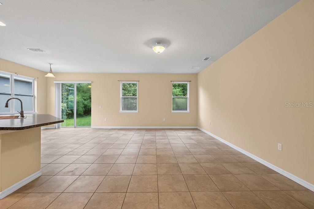 11601 TANGLE STONE DRIVE, GIBSONTON, FL — photo 3 of 30