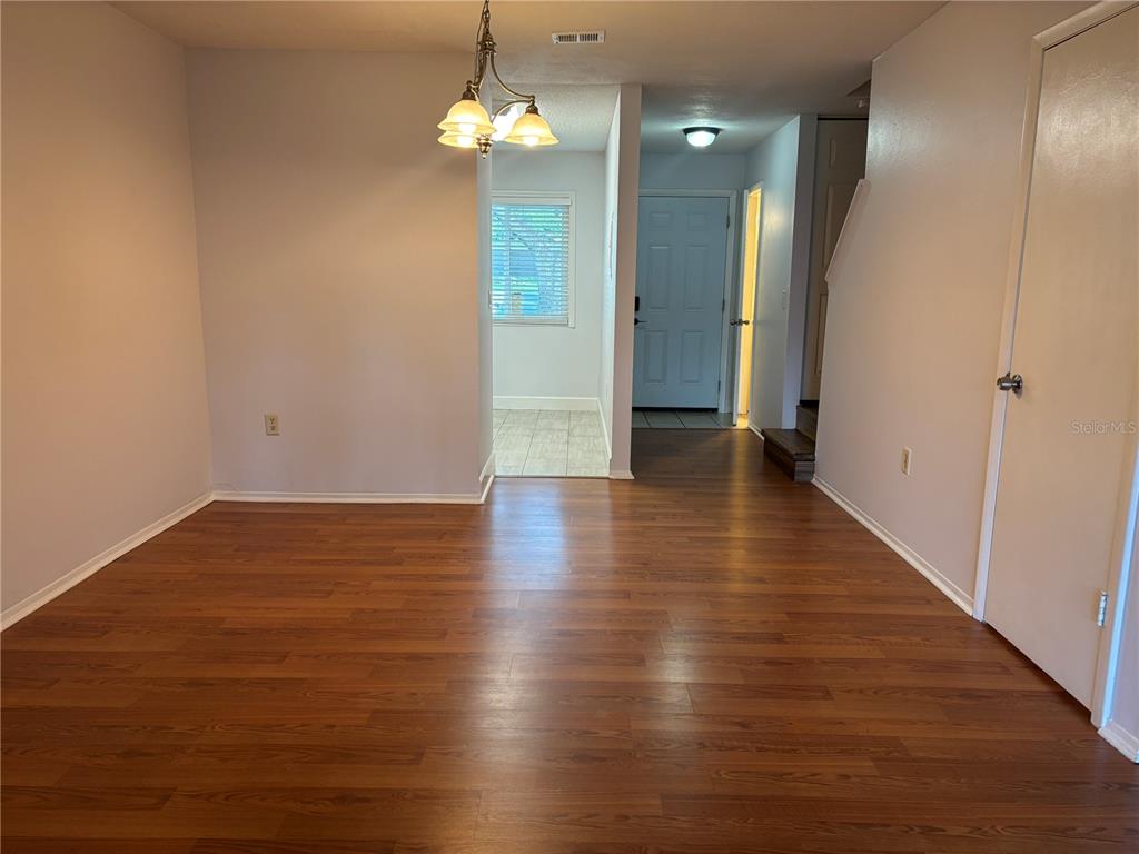 11428 BAY STREET NE, ST PETERSBURG, FL — photo 3 of 26