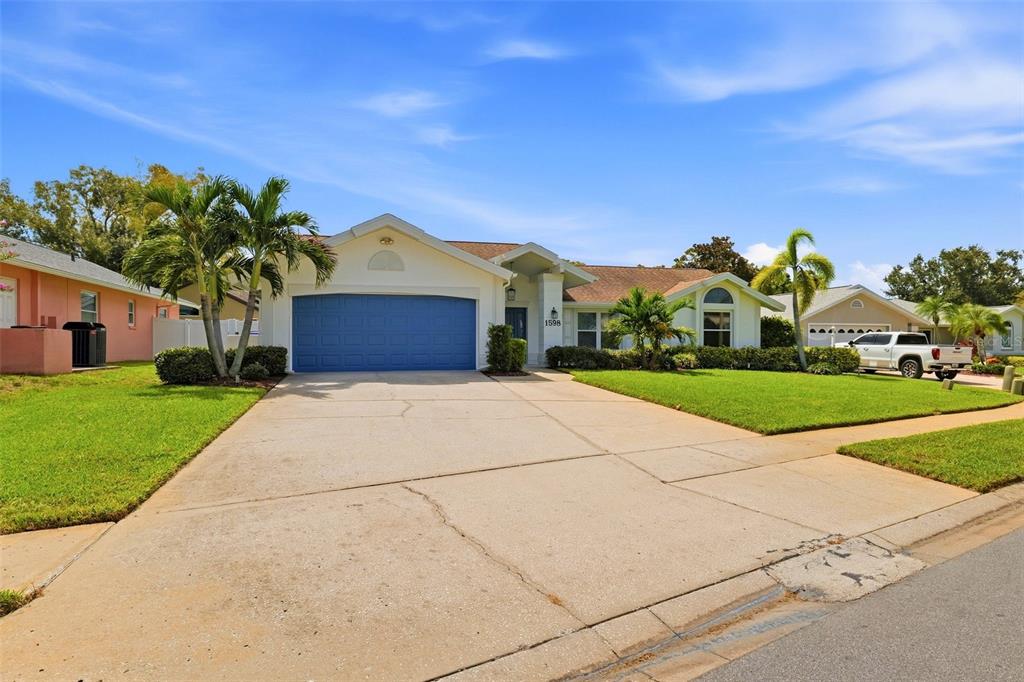 1598 VIRGINIA AVENUE, PALM HARBOR, FL — photo 4 of 54