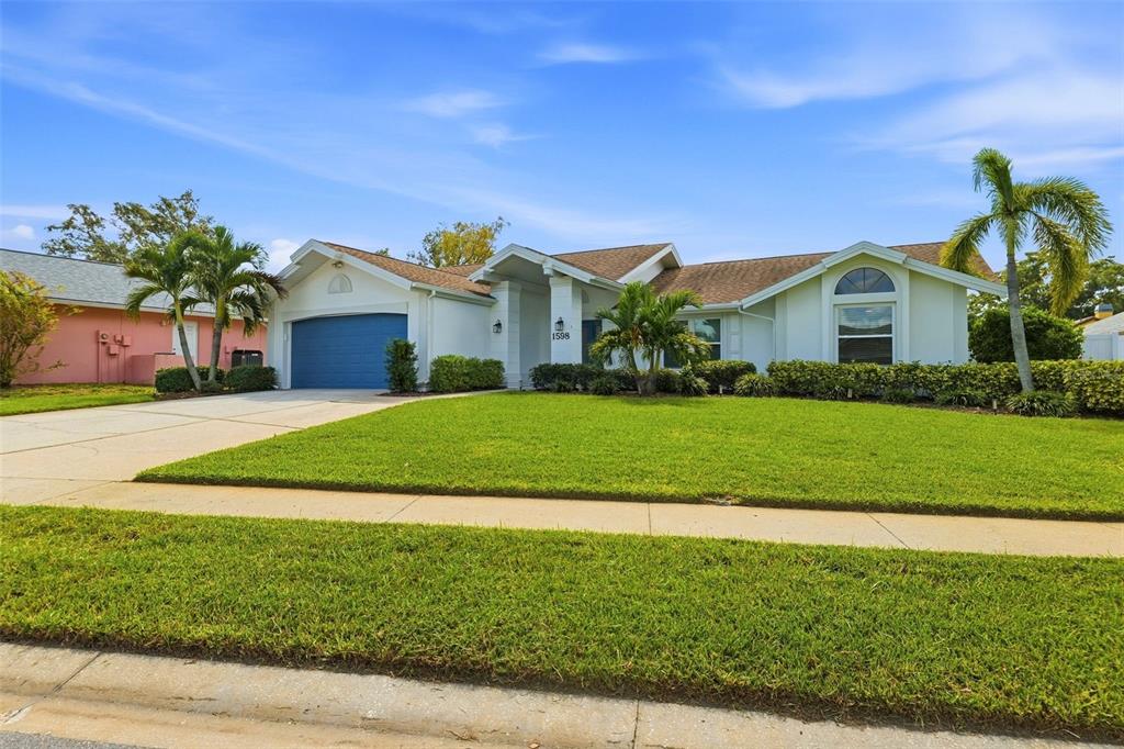 1598 VIRGINIA AVENUE, PALM HARBOR, FL — photo 5 of 54