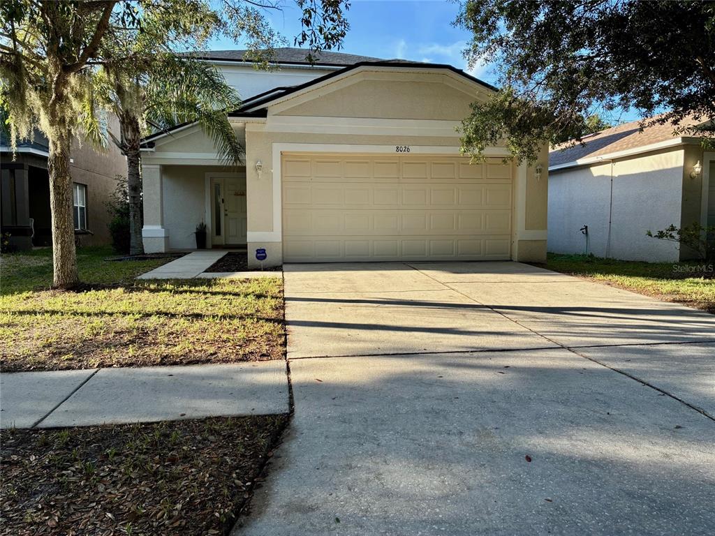 8026 CARRIAGE POINTE DRIVE