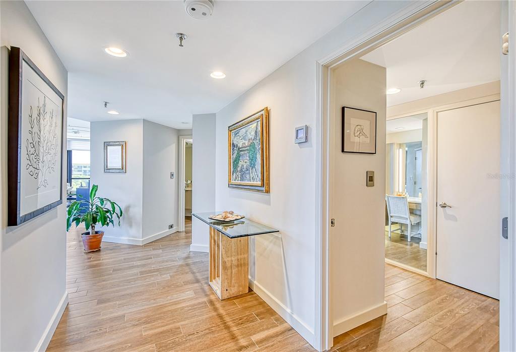 1211 GULF OF MEXICO DRIVE UNIT 302, LONGBOAT KEY, FL — photo 5 of 30
