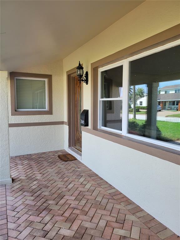 7880 2ND AVENUE S, ST PETERSBURG, FL — photo 4 of 30