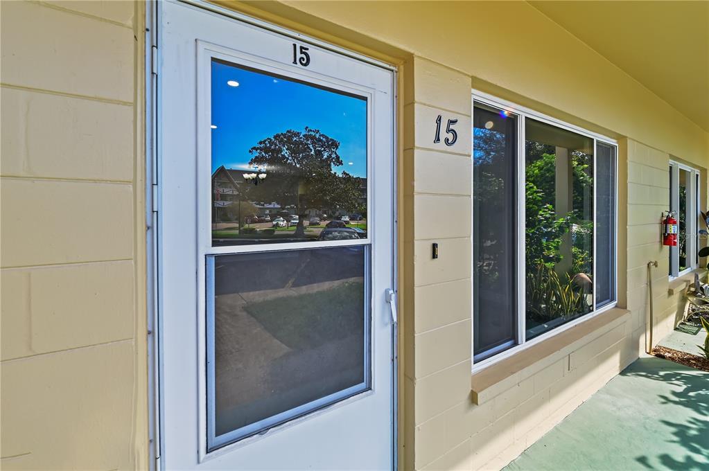 2041 AUSTRALIA WAY W UNIT 15, CLEARWATER, FL — photo 3 of 30