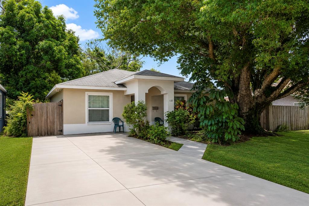 1120 11TH AVENUE S, ST PETERSBURG, FL — photo 2 of 13