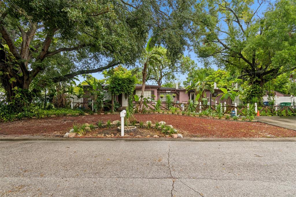3823 W LEMON STREET, TAMPA, FL — photo 4 of 5
