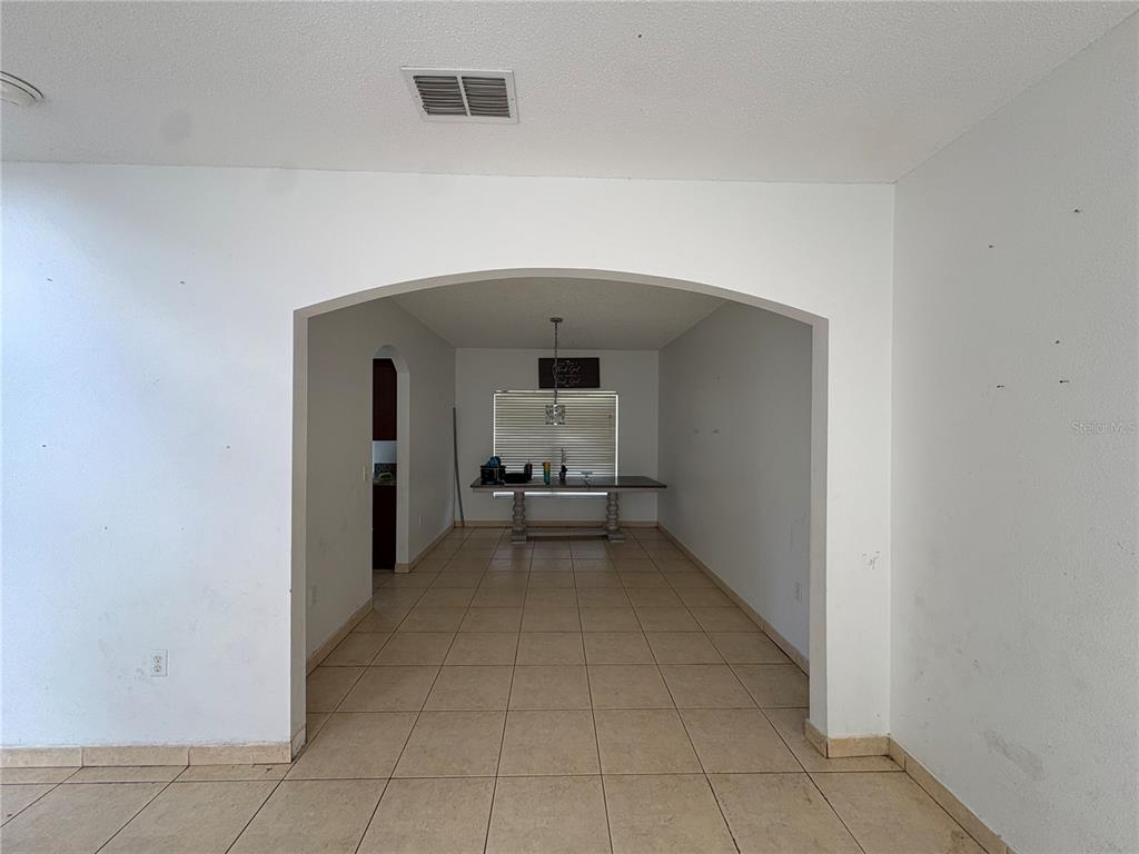 1133 SAINT TROPEZ COURT, KISSIMMEE, FL — photo 5 of 17