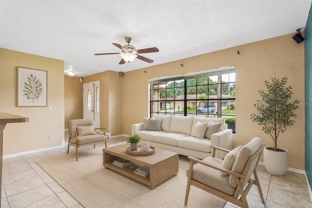 2402 WOODWAY DRIVE, ORLANDO, FL — photo 2 of 33