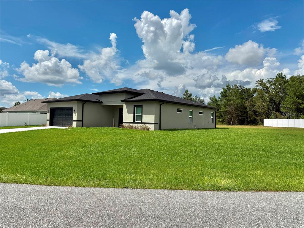 15690 SW 49TH AVENUE ROAD, OCALA, FL — photo 2 of 17