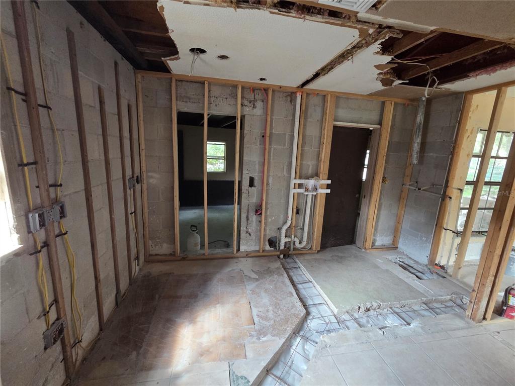 1129 NE 24TH TERRACE, GAINESVILLE, FL — photo 3 of 21