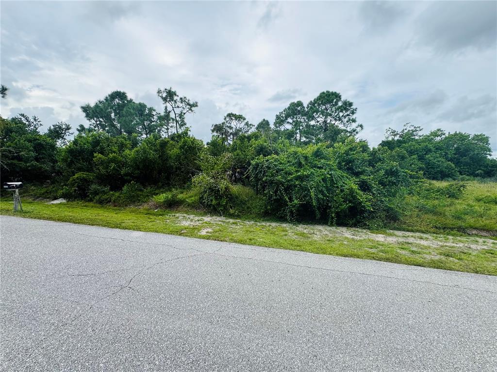 5261 N HUCKLEBERRY LAKE DRIVE, SEBRING, FL — photo 4 of 7