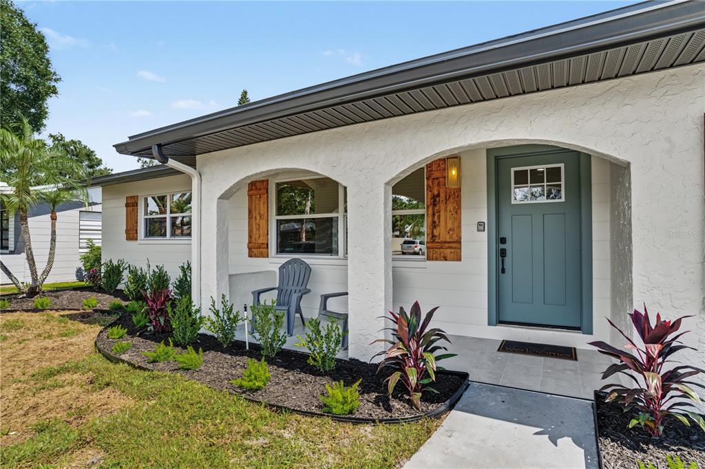 9025 3RD STREET N, ST PETERSBURG, FL — photo 3 of 52