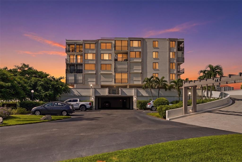 6357 BAHIA DEL MAR BOULEVARD UNIT 406, ST PETERSBURG, FL — photo 2 of 30