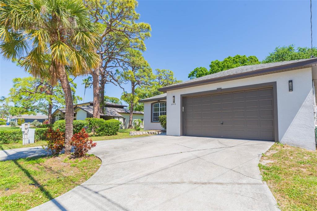 6426 31ST STREET S, ST PETERSBURG, FL — photo 3 of 30