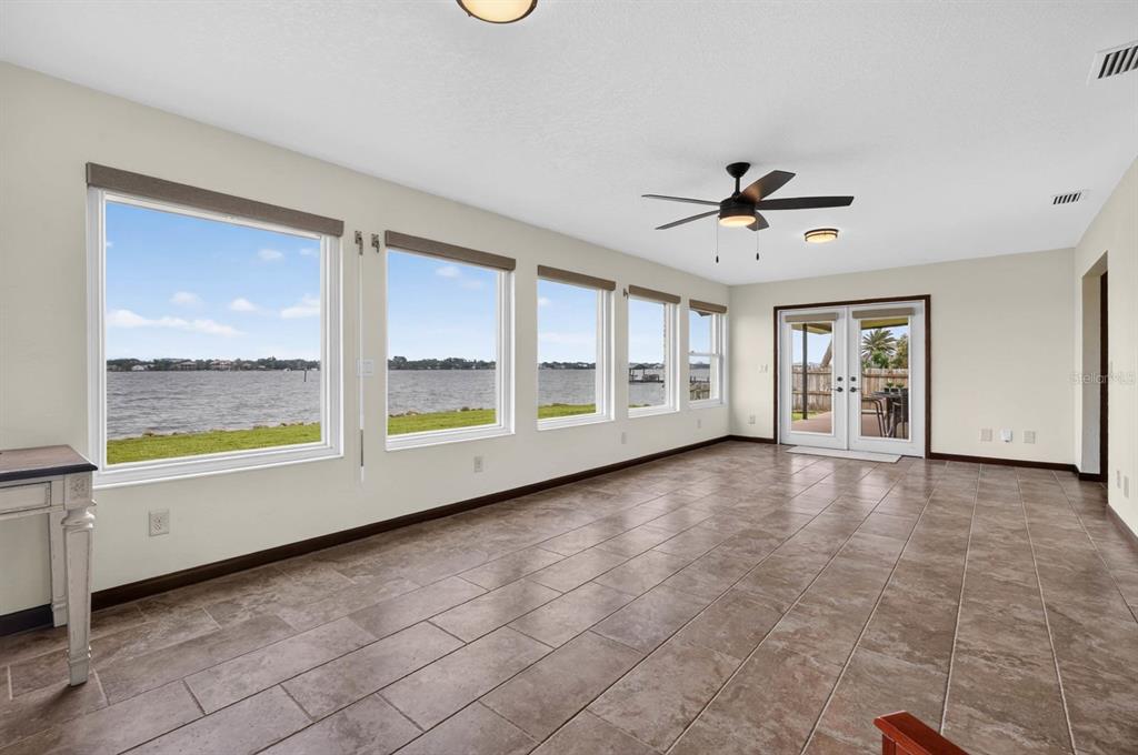 22 EMERALD CIRCLE, ORMOND BEACH, FL — photo 4 of 30