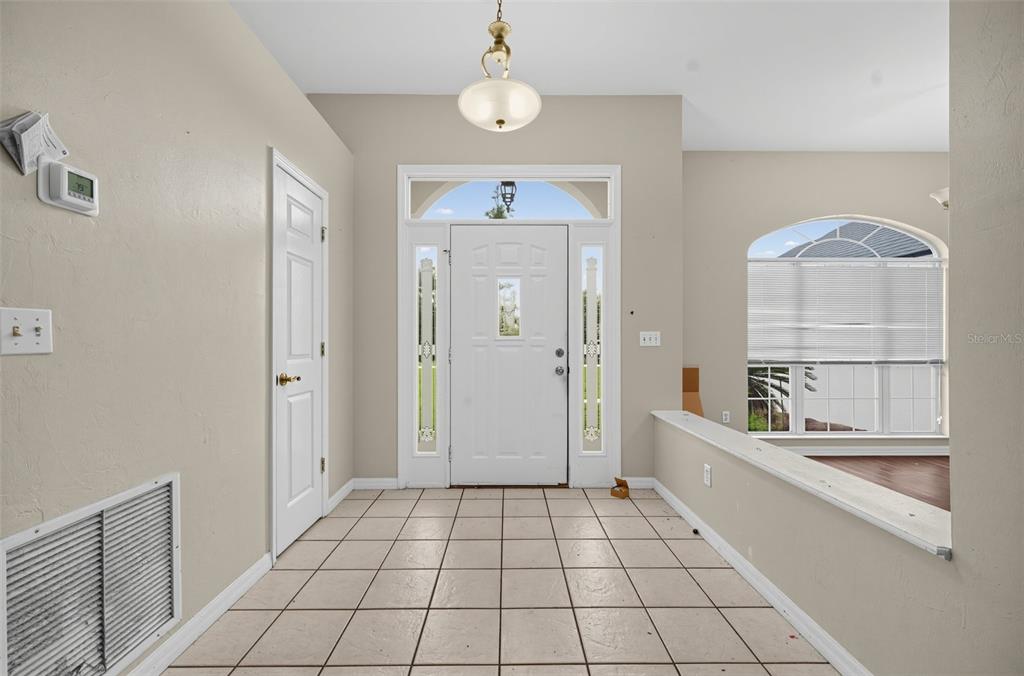 526 NW SAVANNAH CIRCLE, LAKE CITY, FL — photo 5 of 30