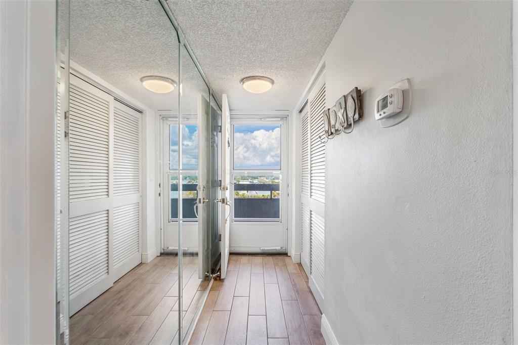 17900 GULF BOULEVARD UNIT 6C, REDINGTON SHORES, FL — photo 5 of 39