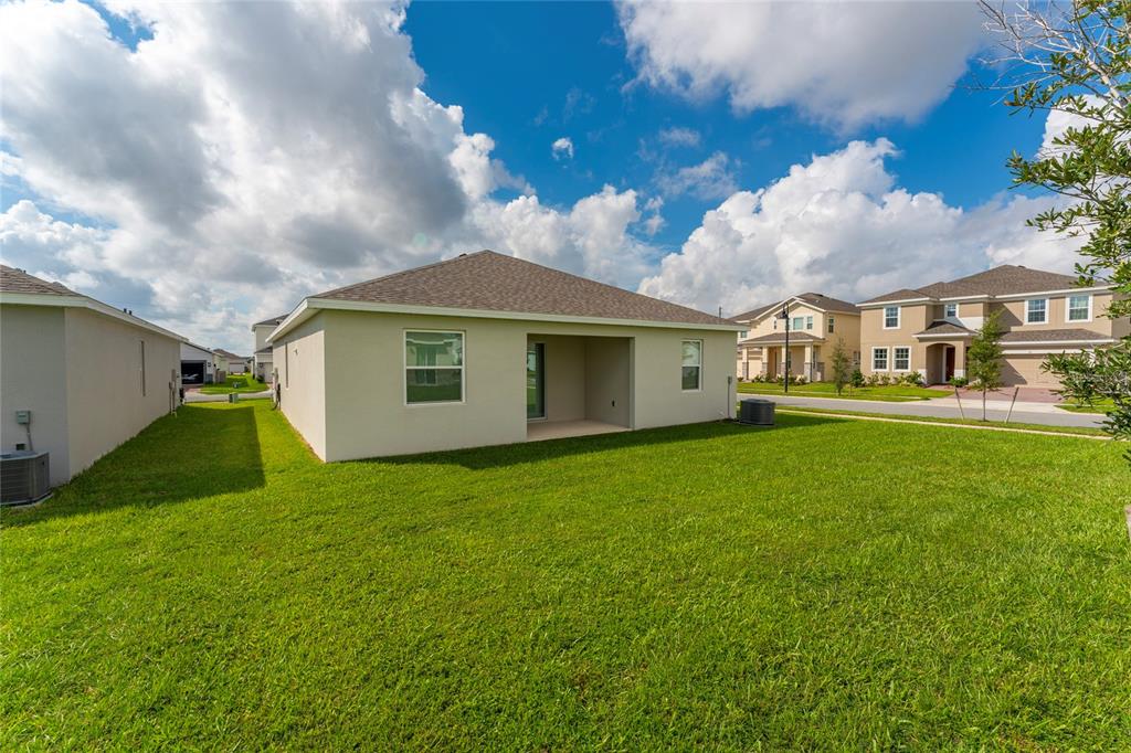 646 DUKE DRIVE, HAINES CITY, FL — photo 4 of 32