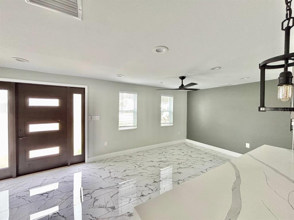 425 ORANGEWOOD DRIVE, DUNEDIN, FL — photo 5 of 30