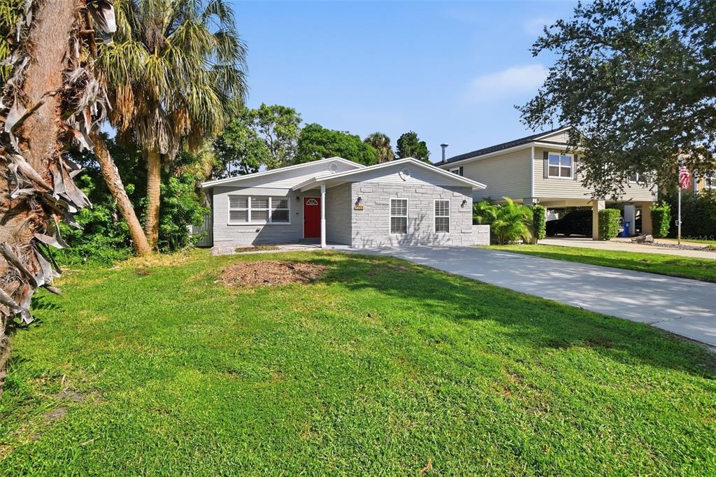 1751 MISSISSIPPI AVENUE NE, ST PETERSBURG, FL — photo 3 of 50