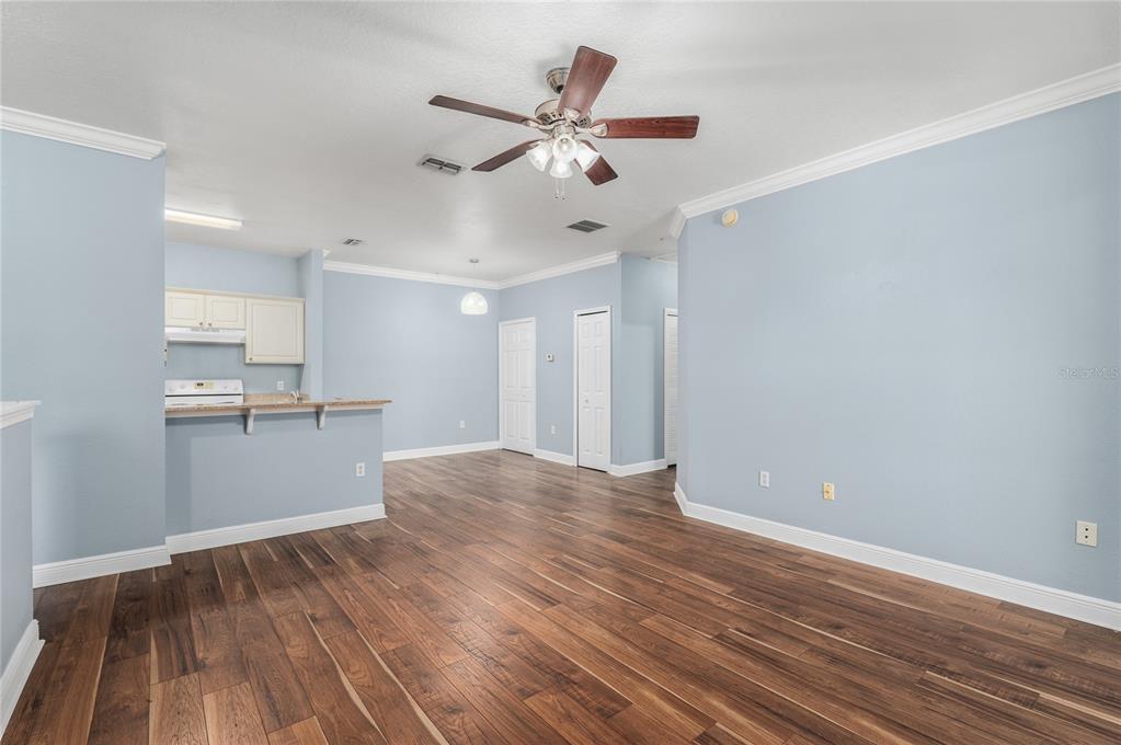 1315 EASTERN PECAN PLACE UNIT 202, WINTER GARDEN, FL — photo 4 of 22