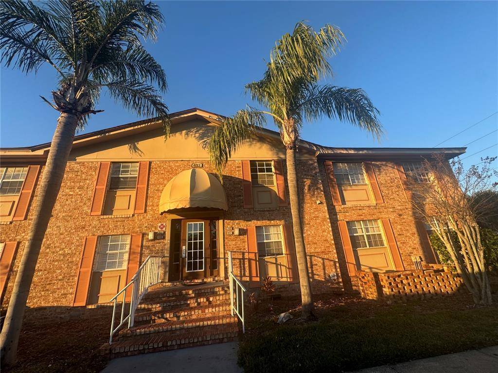 432 BANYON TREE CIRCLE UNIT 102