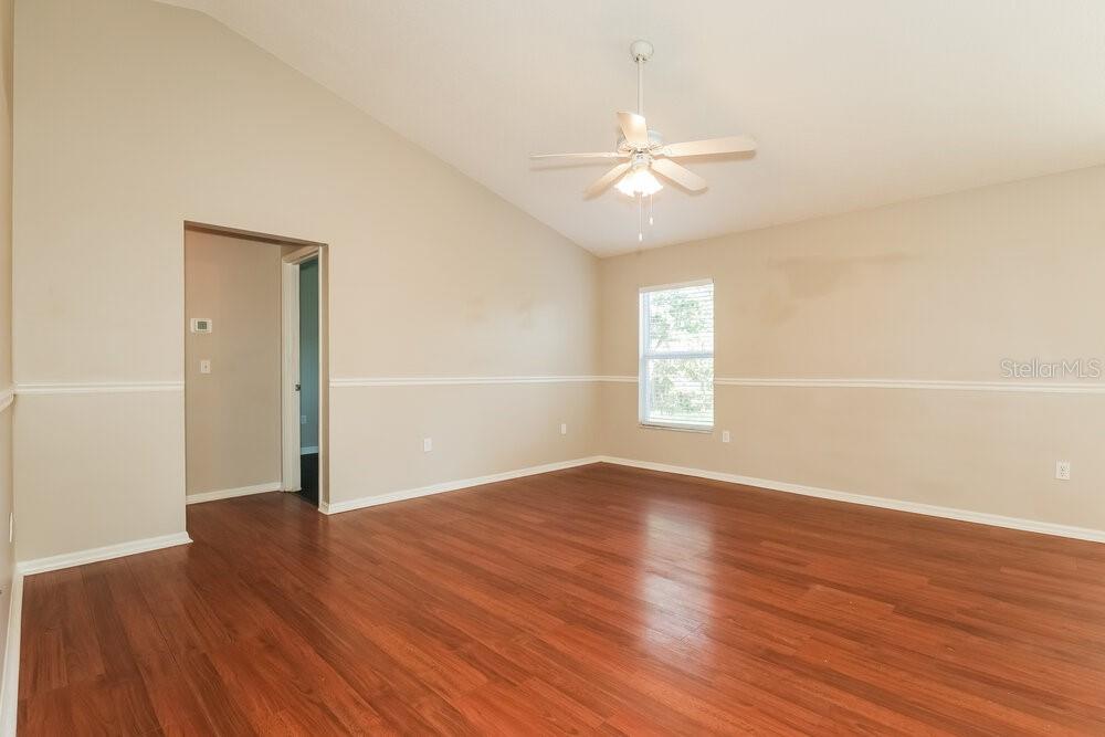 656 LAKEMONT DRIVE, BRANDON, FL — photo 4 of 16