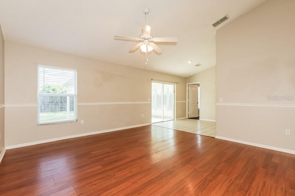 656 LAKEMONT DRIVE, BRANDON, FL — photo 5 of 16