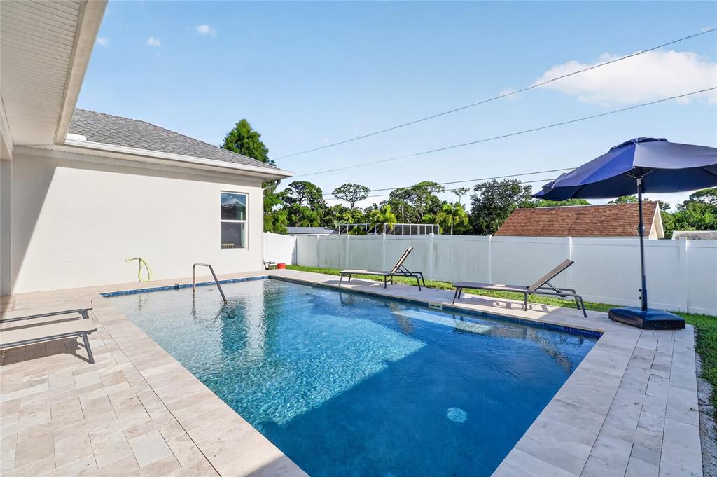 2985 BREEZY MEADOWS DRIVE, CLEARWATER, FL — photo 4 of 30