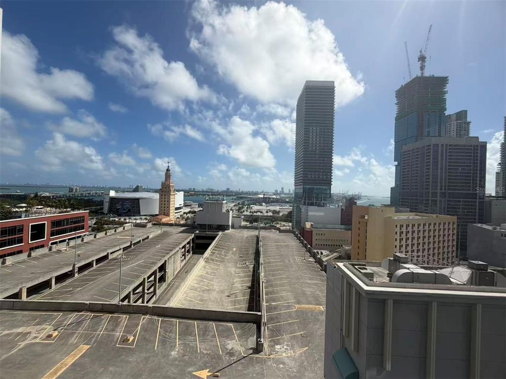 121 NE 5TH STREET UNIT 1413, MIAMI, FL — photo 2 of 24