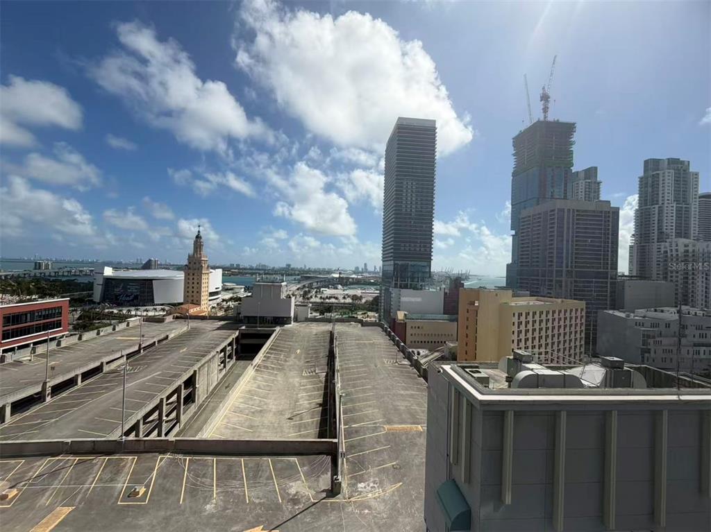 121 NE 5TH STREET UNIT 1413, MIAMI, FL — photo 3 of 24