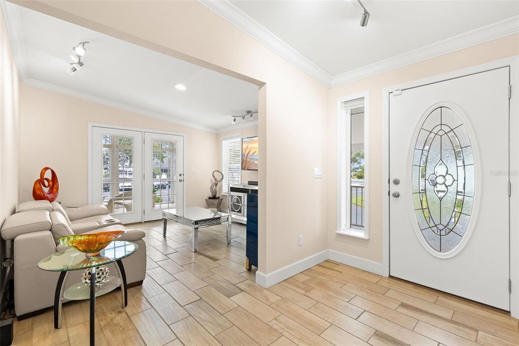 7300 AMERICANA DRIVE NE UNIT 143, ST PETERSBURG, FL — photo 4 of 52