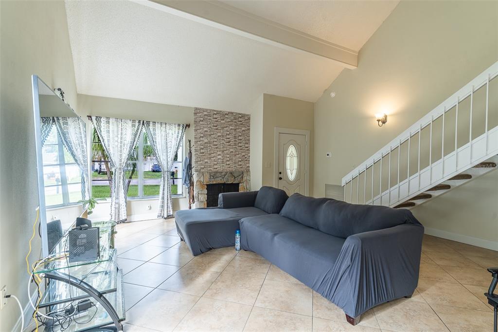 631 STONE DRIVE, BRANDON, FL — photo 3 of 30