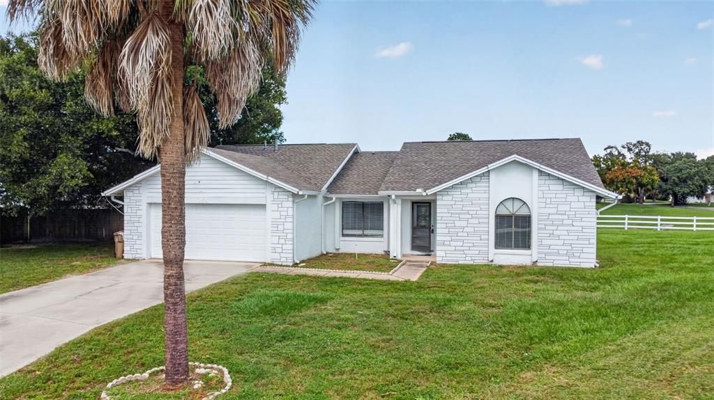 1055 ELIZABETH RIDGE COURT, KISSIMMEE, FL — photo 2 of 48