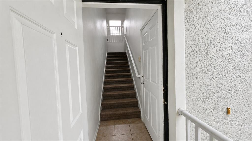 2086 KINGS PALACE DRIVE UNIT 2086, RIVERVIEW, FL — photo 5 of 25