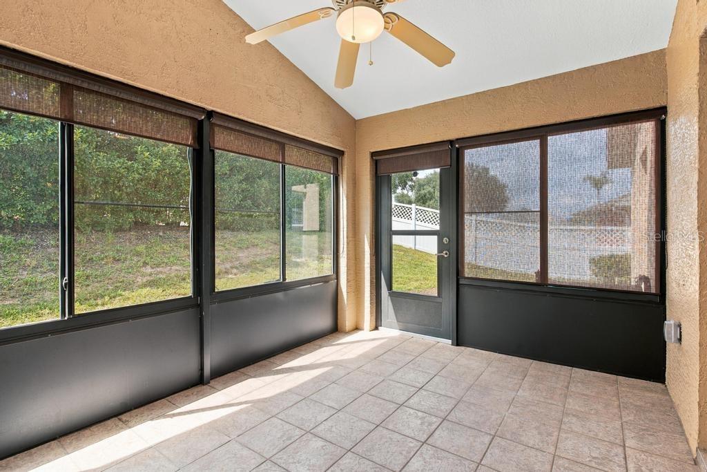 81 GOLFVIEW CIRCLE, UMATILLA, FL — photo 4 of 30