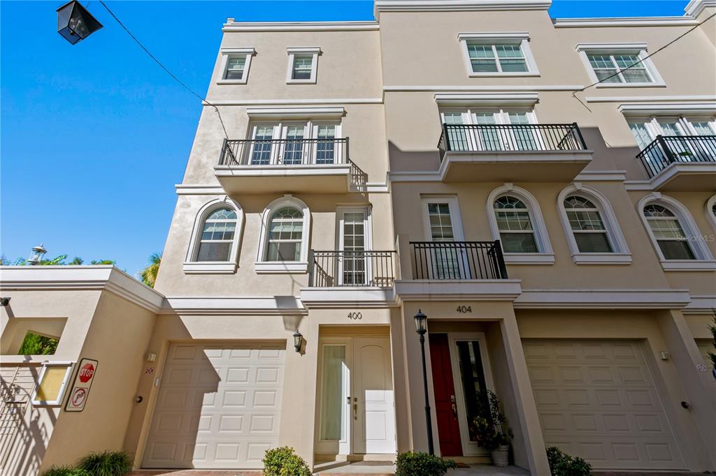 400 REGENT LANE N, ST PETERSBURG, FL — photo 4 of 40