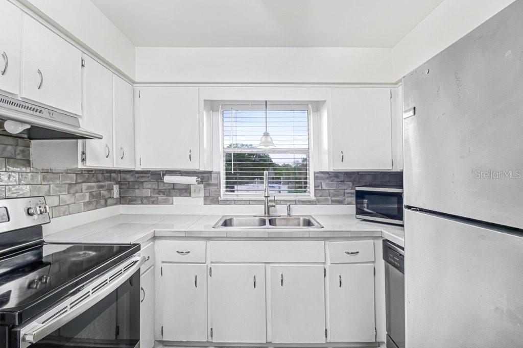 7210 N MANHATTAN AVENUE UNIT 2523, TAMPA, FL — photo 5 of 30